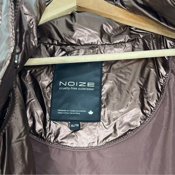 NOIZE Athena Metallic Hooded Puffer Jacket - Picture 14 of 16